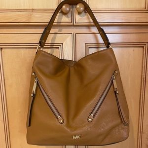 Michael Kors leather shoulder bag